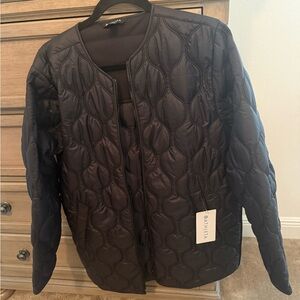 NWT Athleta womens Oakley  Black Quilted Women's Puffer Jacket.